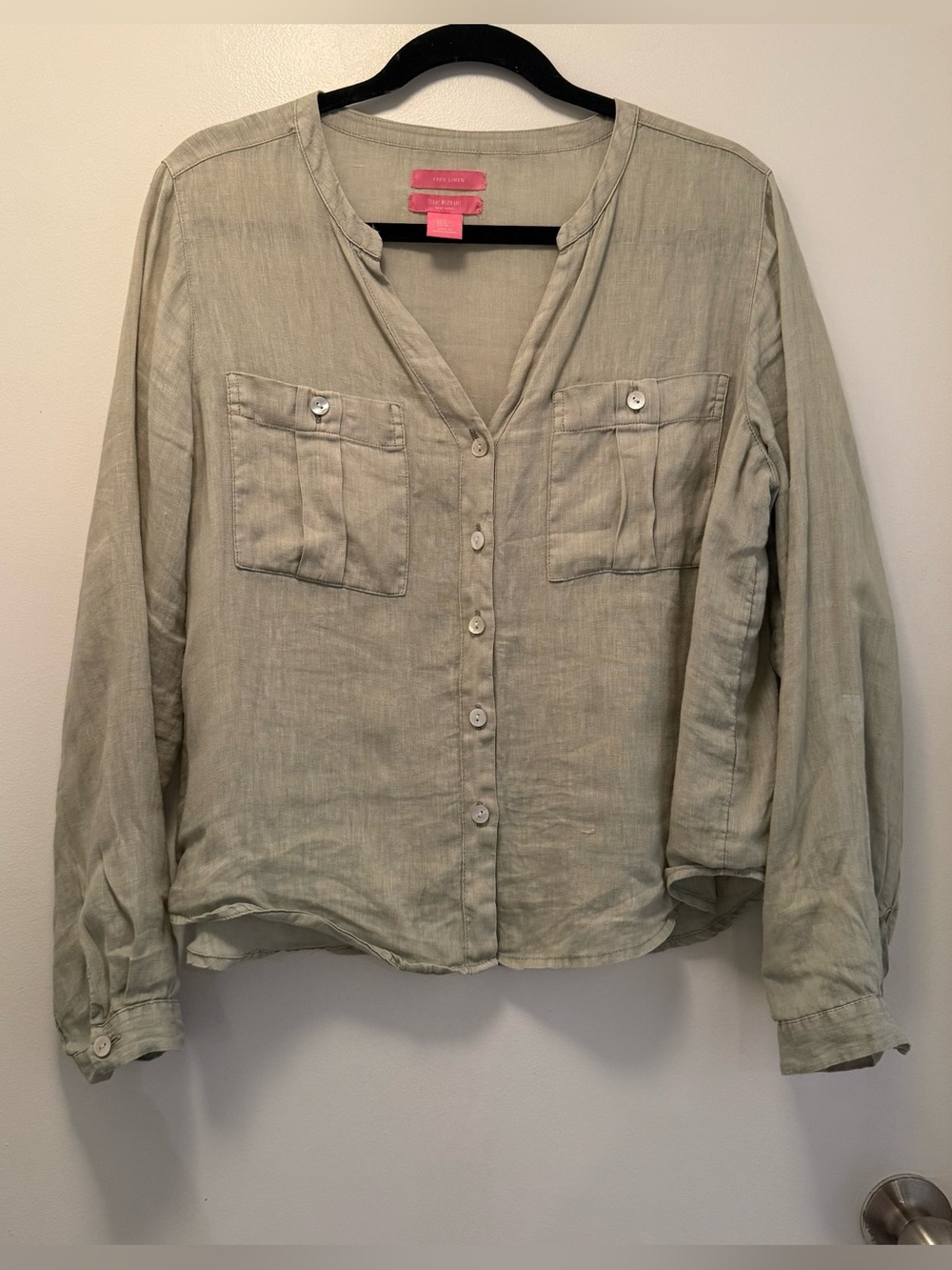 Isaac Mizrahi New York 100% Linen Button-Down Blouse | Sage/Natural | Size M